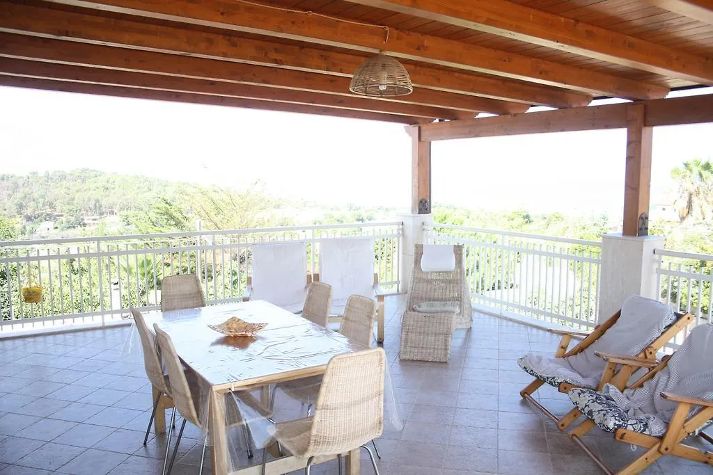 Villa Fina Balestrate 0*,  Italy
